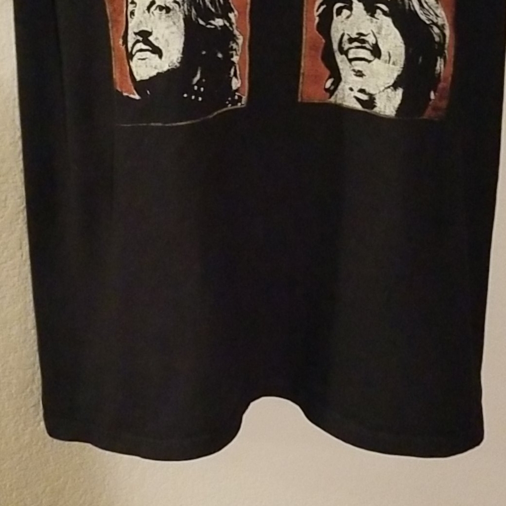 The Beatles Graphic Tshirt - Picture 4 of 13